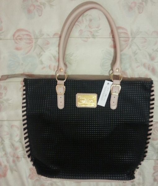 Bolsa Réplica Louis Vouitton - Preta