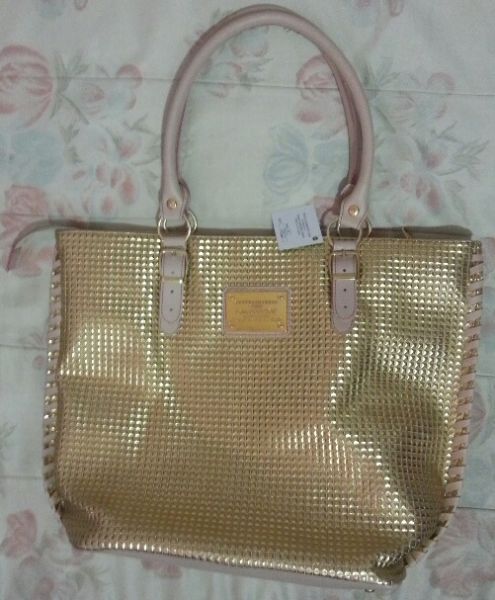 Bolsa Réplica Louis Vouitton - Dourada